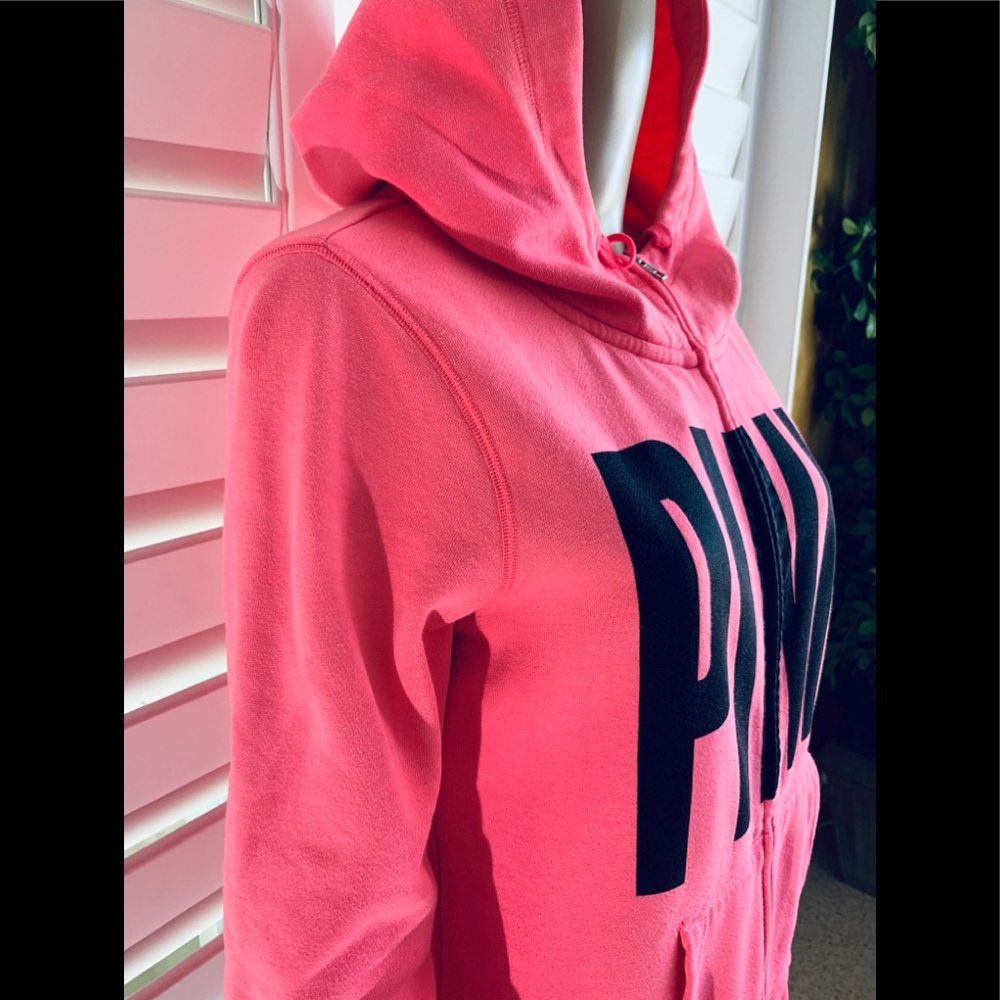 “SOLD”🛍NWOT PINK ZIP UP SWEATSHIRT! - Picture 2 of 8